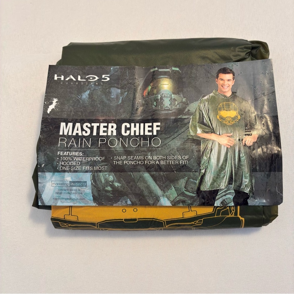 HALO 5 Guardians Master Chief Rain Poncho Marketing Instincts 2015 Rare Find New